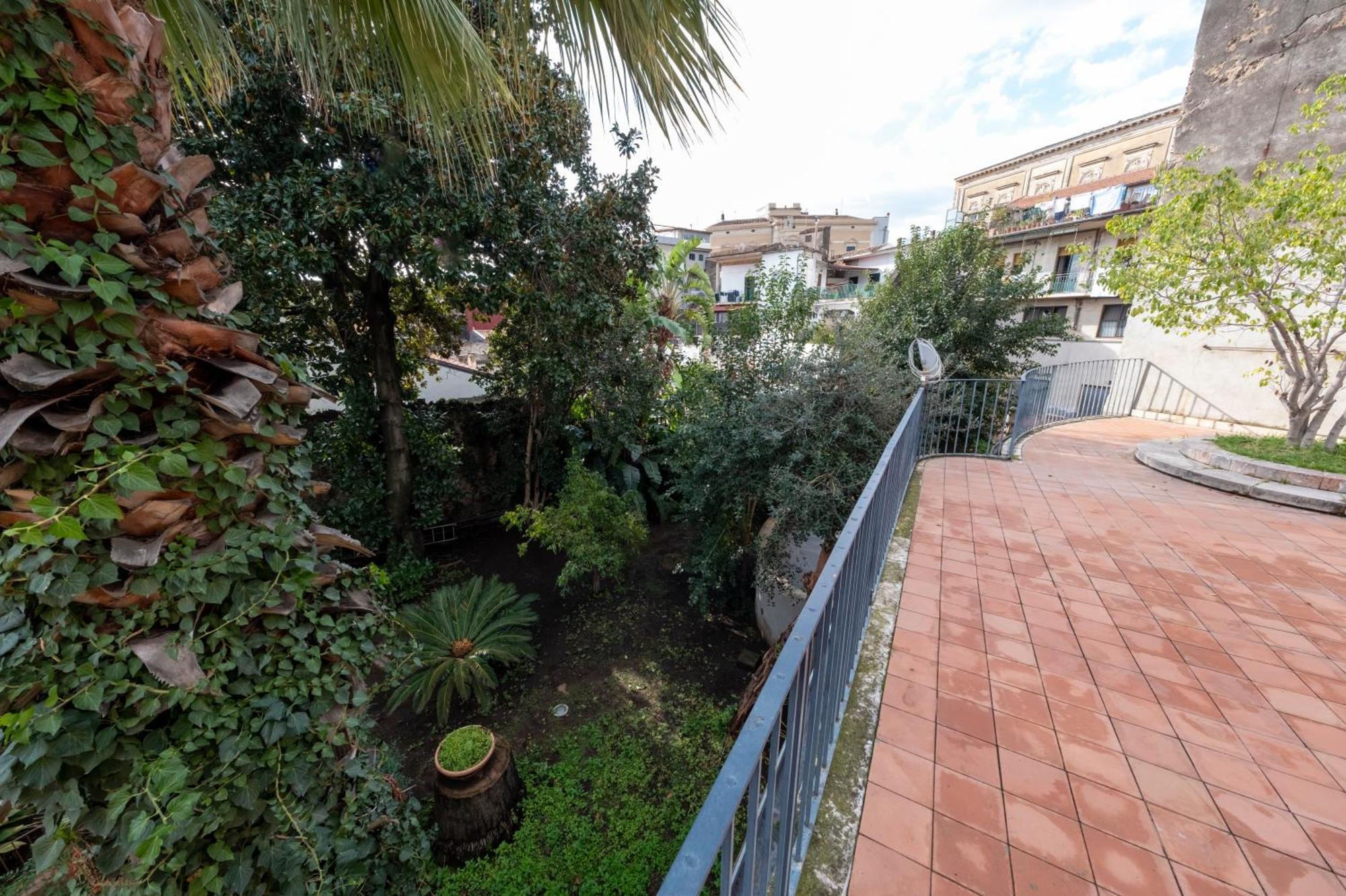 La Corte Dei Nespoli Acireale Luaran gambar
